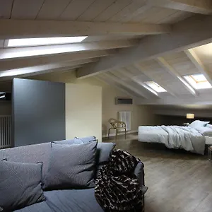 corte-san-luca-apartments.hotelinveneto.com/